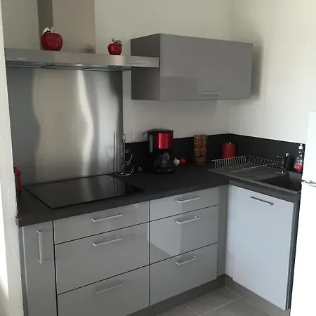 Les Pieds Dans L'eau