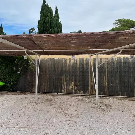 Les Pieds Dans L'eau 公寓