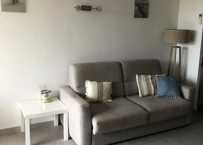 Les Pieds Dans L'eau 아파트 르 라방두