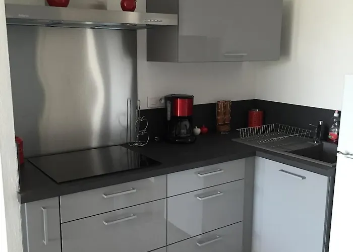 Les Pieds Dans L'eau