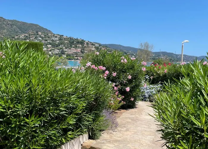 Les Pieds Dans L'eau 아파트